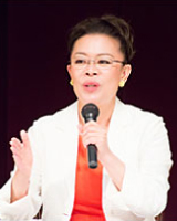 柴田 理恵 氏(女優・タレント) 柴田 理恵 氏(女優・タレント)
