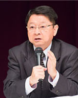 片山 善博 氏(慶應義塾大学法学部教授 元鳥取県知事 元総務大臣) 片山 善博 氏(慶應義塾大学法学部教授 元鳥取県知事 元総務大臣)